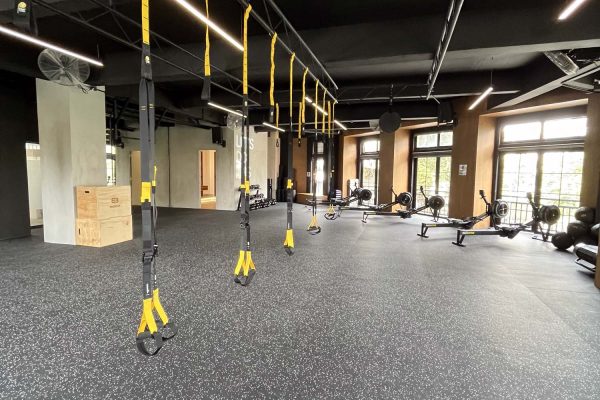 Proyectos Fiteq: Instalación de pisos de caucho en rollo